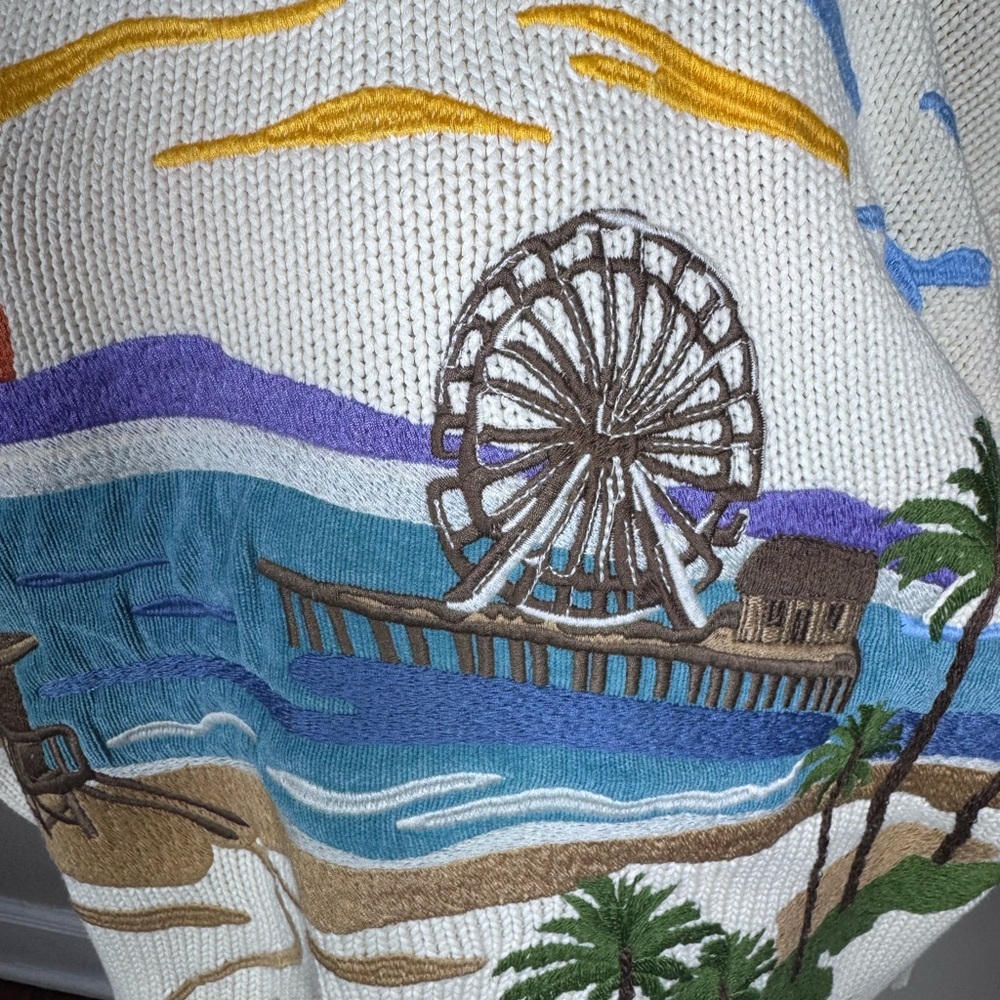 YITAI White Santa Monica Pier Beach Embroidered Sz L Crew Neck Pullover Sweater - Picture 4 of 12